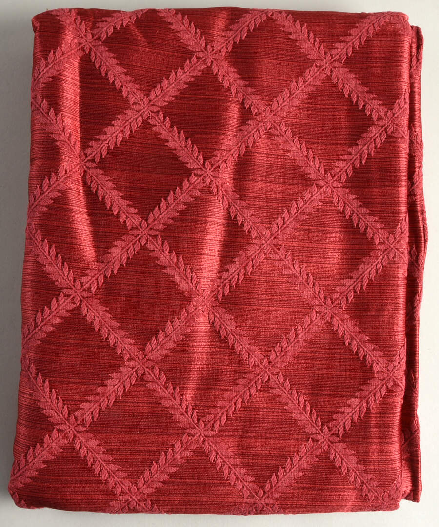 Laurel Leaf 70" x 86" Oblong Tablecloth by Lenox-1
