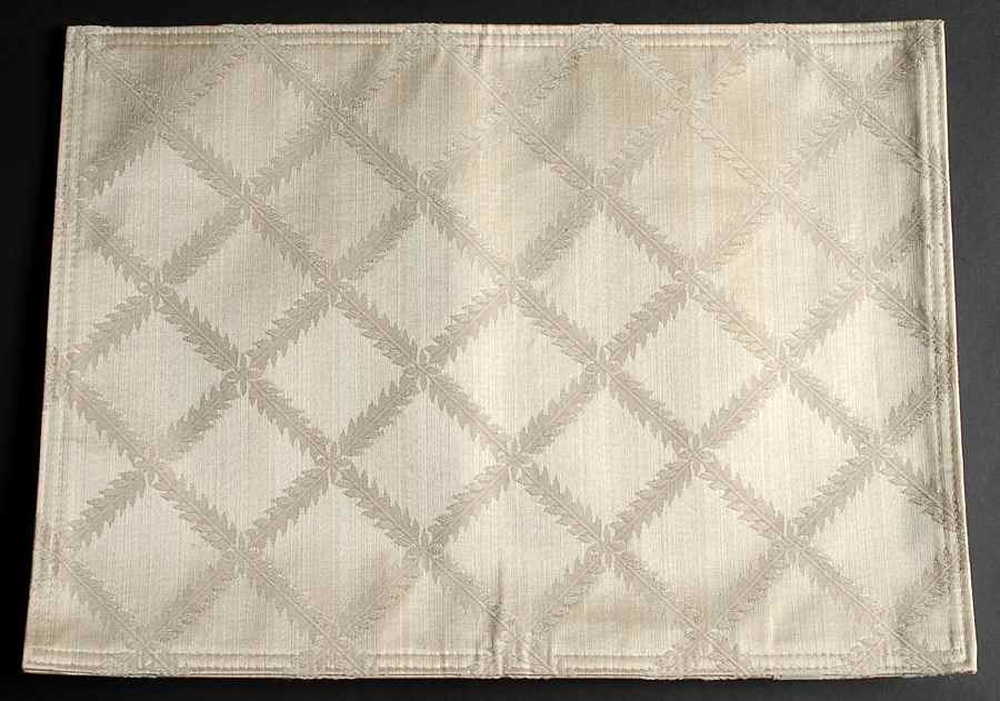 Laurel Leaf Cloth Placemat by Lenox-1