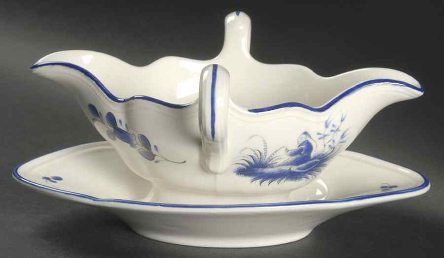 LUN32 Gravy Boat with Attached Underplate by Luneville-1