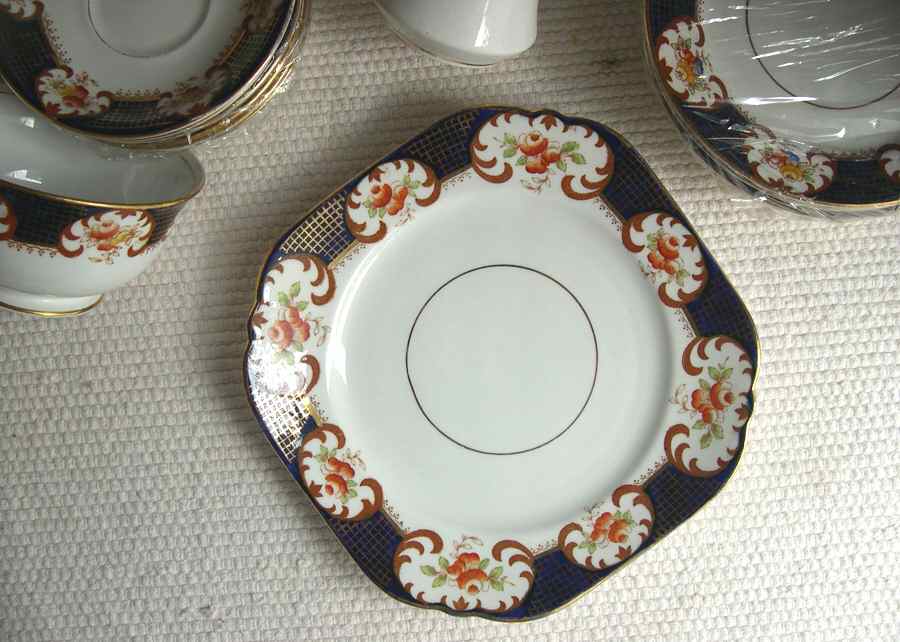 LOW7 Square Salad Plate by William Lowe-1