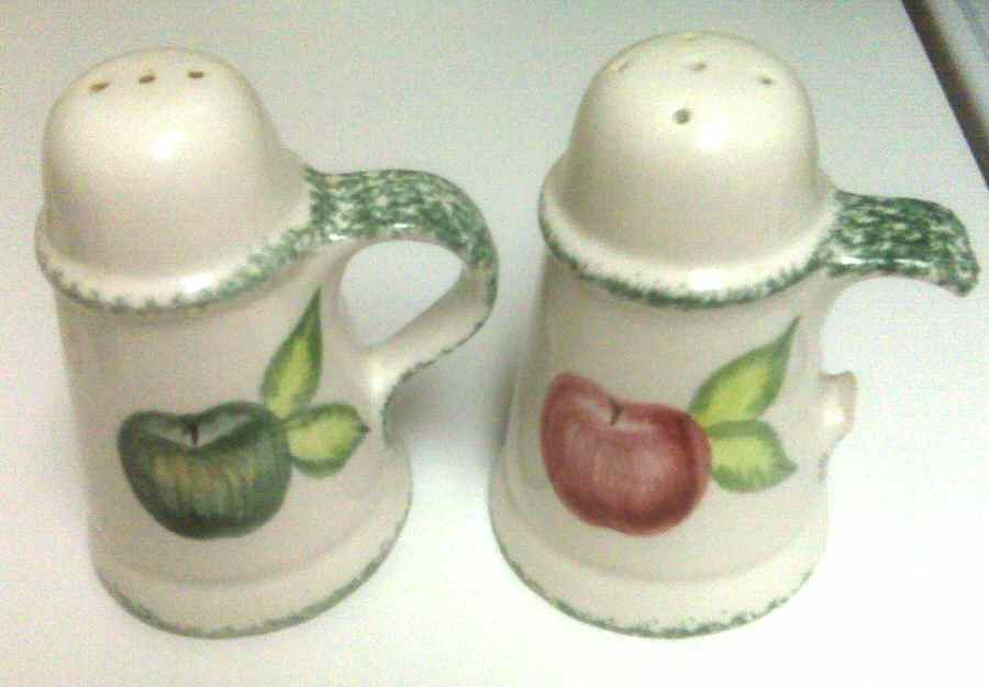 Apple Stipple Salt & Pepper Set by Laurie Gates-1