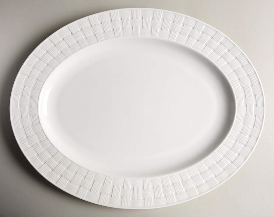 Oakwilde Lane 16" Oval Serving Platter by Lenox-1