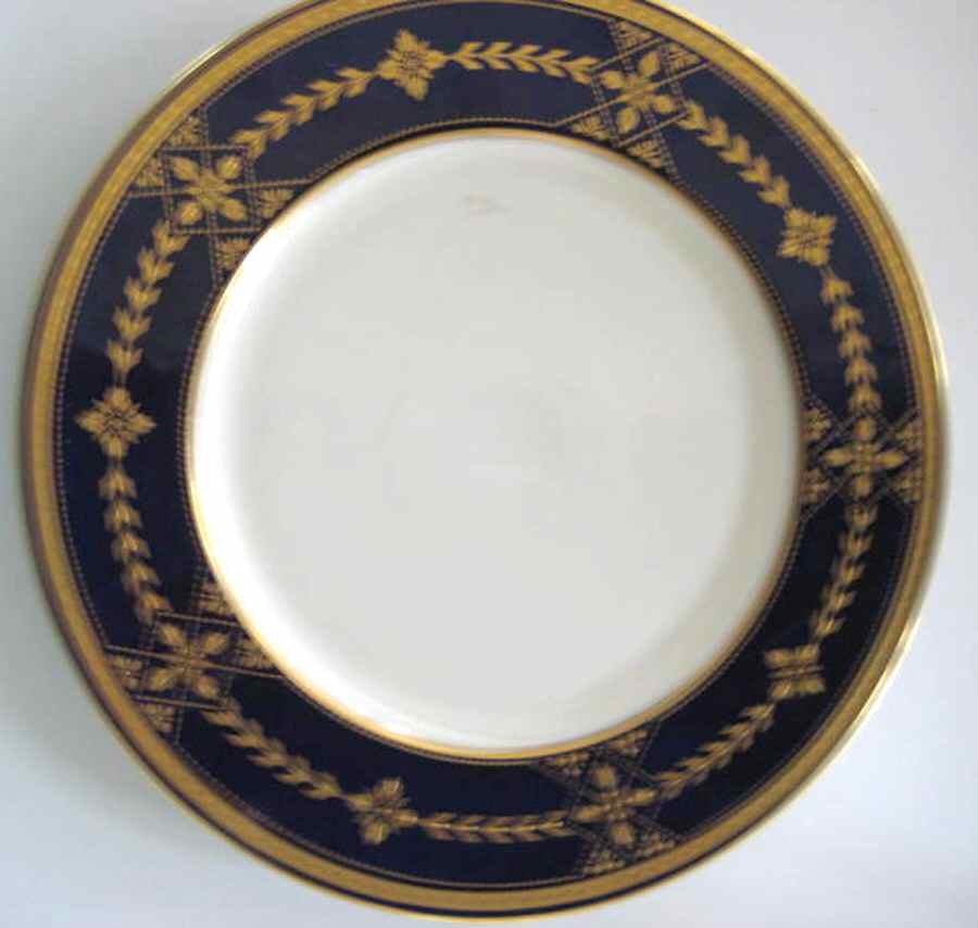 L300 Service Plate (Charger) by Lenox-1