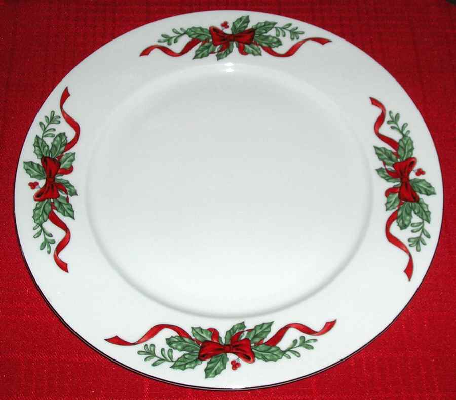Christmas Time Dinner Plate by Lynn's China-1