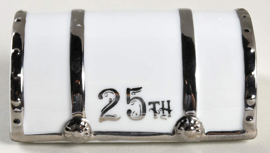 Anniversary Llid for 4" Rectangular Box by Lefton-1