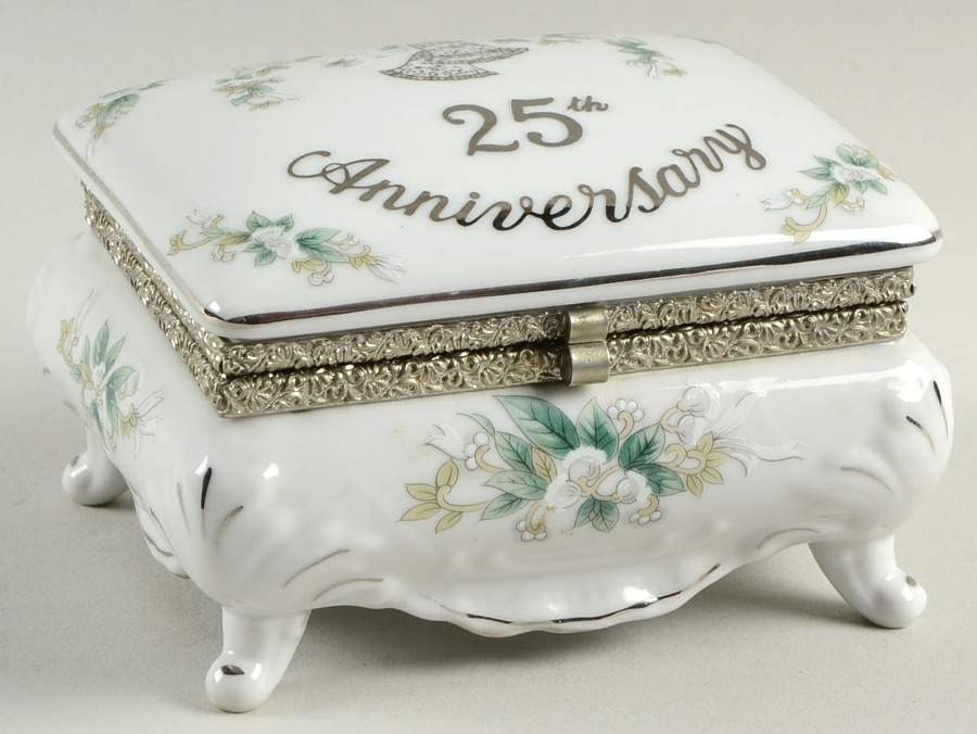 Anniversary Hinged Box by Lefton-1