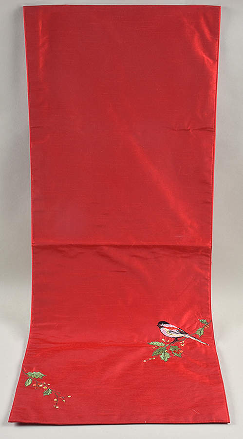 Winter Song 14" X 70" Cloth Table Runner by Lenox-1