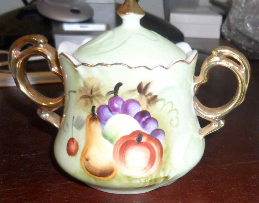 6264 Sugar Bowl & Lid by Lefton-1