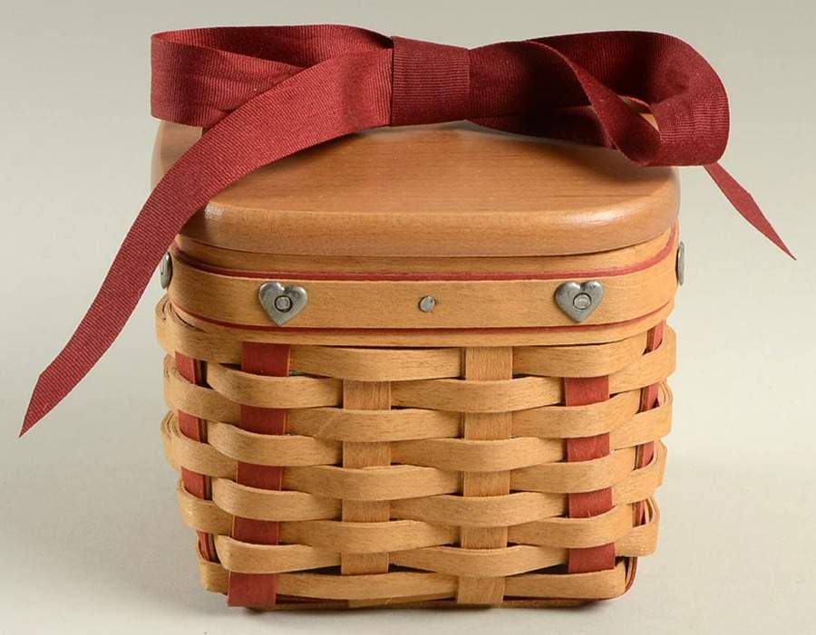 Baskets Small Sweetest Gift Basket W/Lid & Protector by Longaberger-1