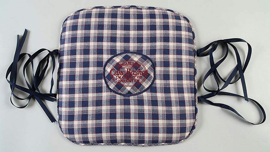 Baskets Fabric Lid for JW Cake Basket by Longaberger-1