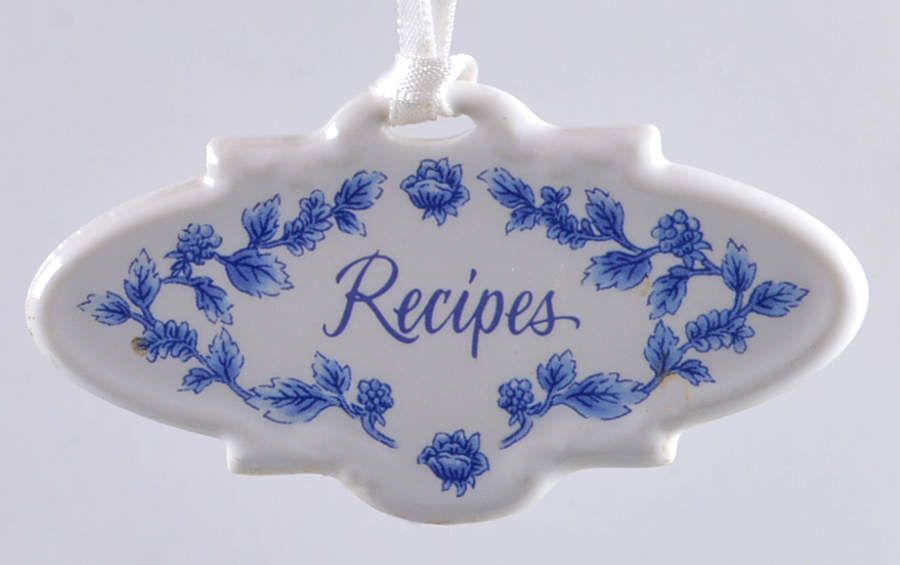 Baskets "Recipes" Provincial Cottage Basket Charm Tie-On by Longaberger-1