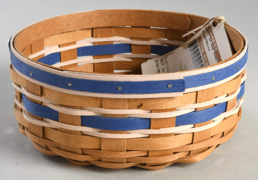 Baskets Team Spirit Round Keeping Basket by Longaberger-1