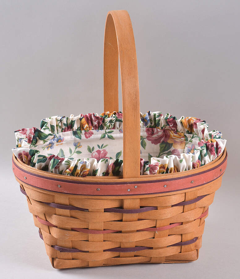 Baskets 1995 Easter Basket W/Liner & Protector by Longaberger-1