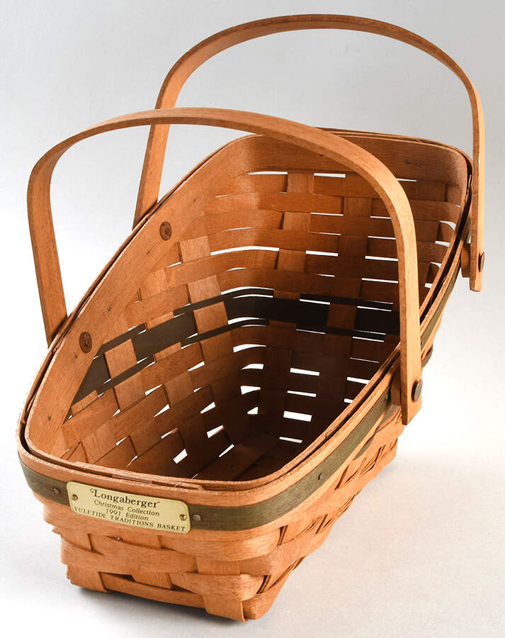 Baskets Green Yuletide Traditions Basket by Longaberger-1