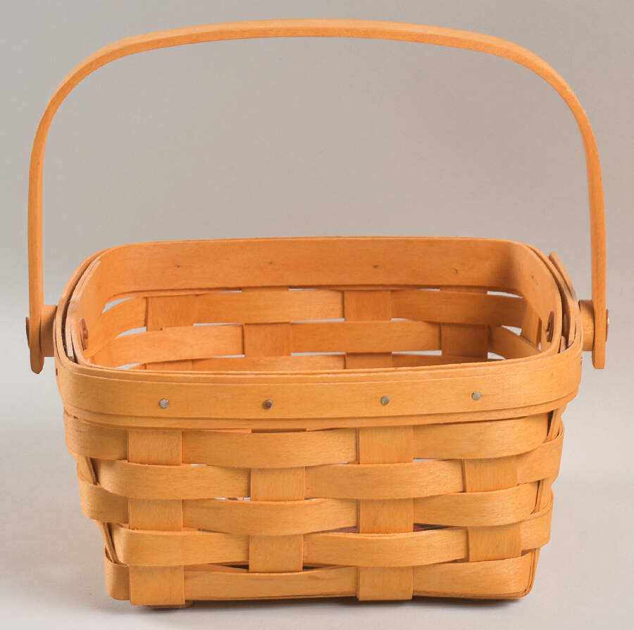Baskets Medium Handled Berry Basket by Longaberger-1