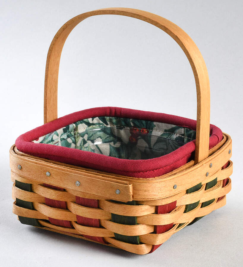 Baskets 2003 Holiday Helper Basket with Liner, Protector & Post-It Cube by Longaberger-1