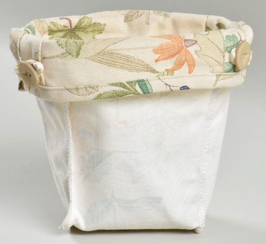 Baskets Button Liner for 2006 Dresden Tour Basket by Longaberger-1