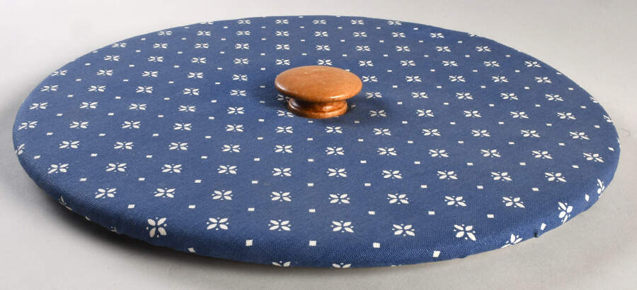 Baskets Fabric Covered Lid for Large Fruit/Apple/Sewing by Longaberger-1