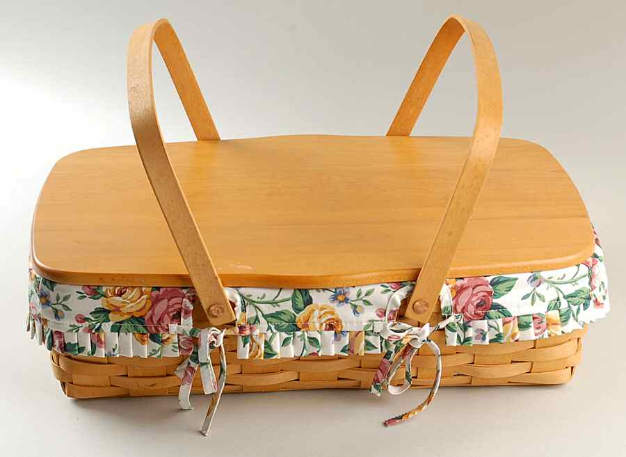 Baskets Medium Gathering Basket W/ Lid, Liner & Protector by Longaberger-1