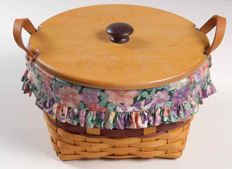 Baskets Petunia Basket W/Lid,Liner,Protector&Charm by Longaberger-1
