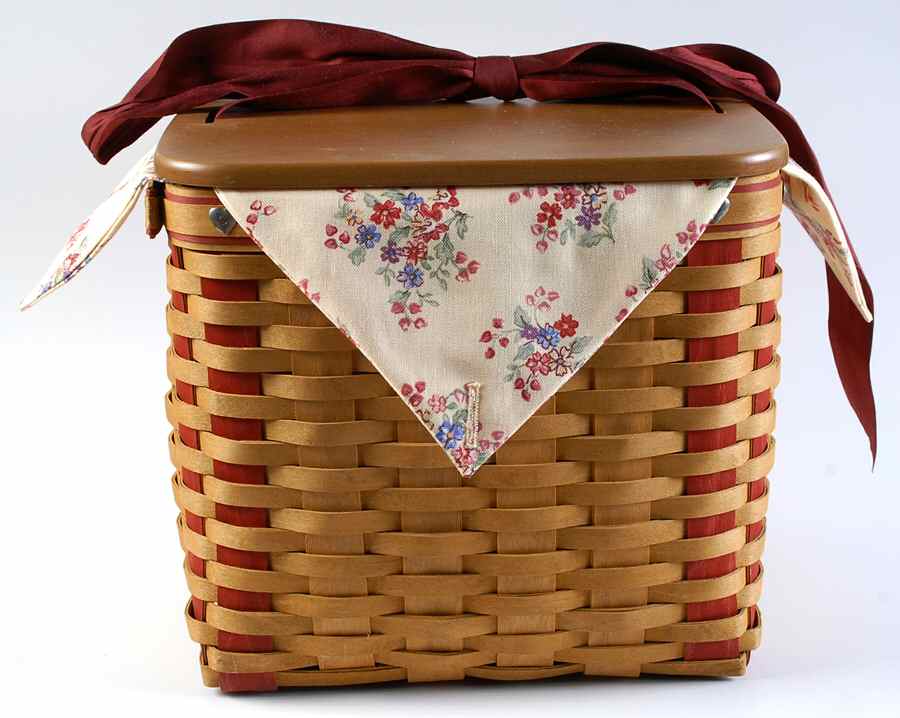 Baskets Large Sweetest Gift Basket W/Lid,Liner&Protector by Longaberger-1