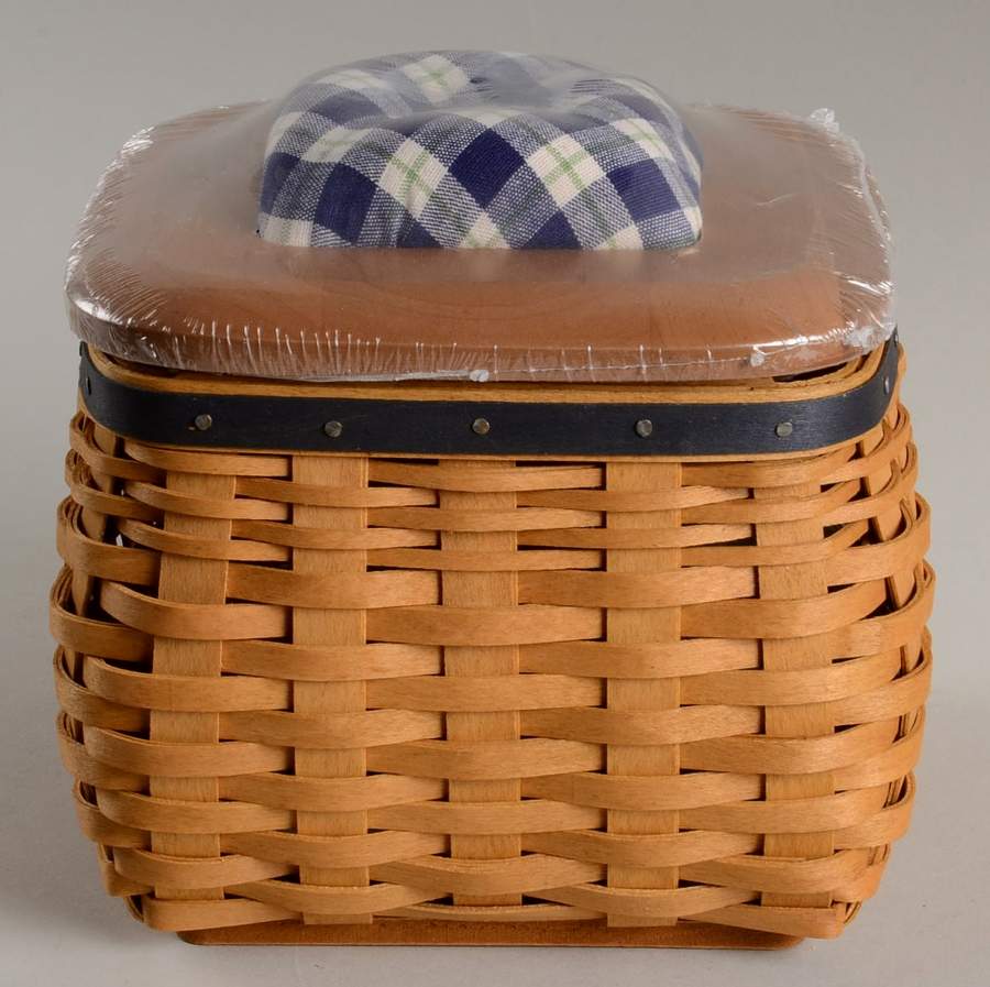 Baskets (5pc) Blue Ribbon Mending Basket by Longaberger-1