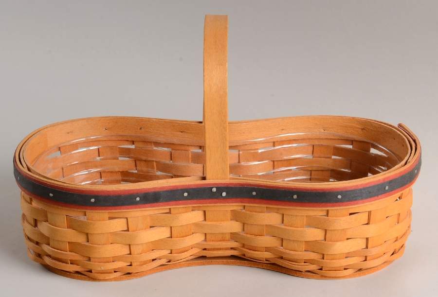 Baskets Barbeque Buddy Basket & Protector by Longaberger-1