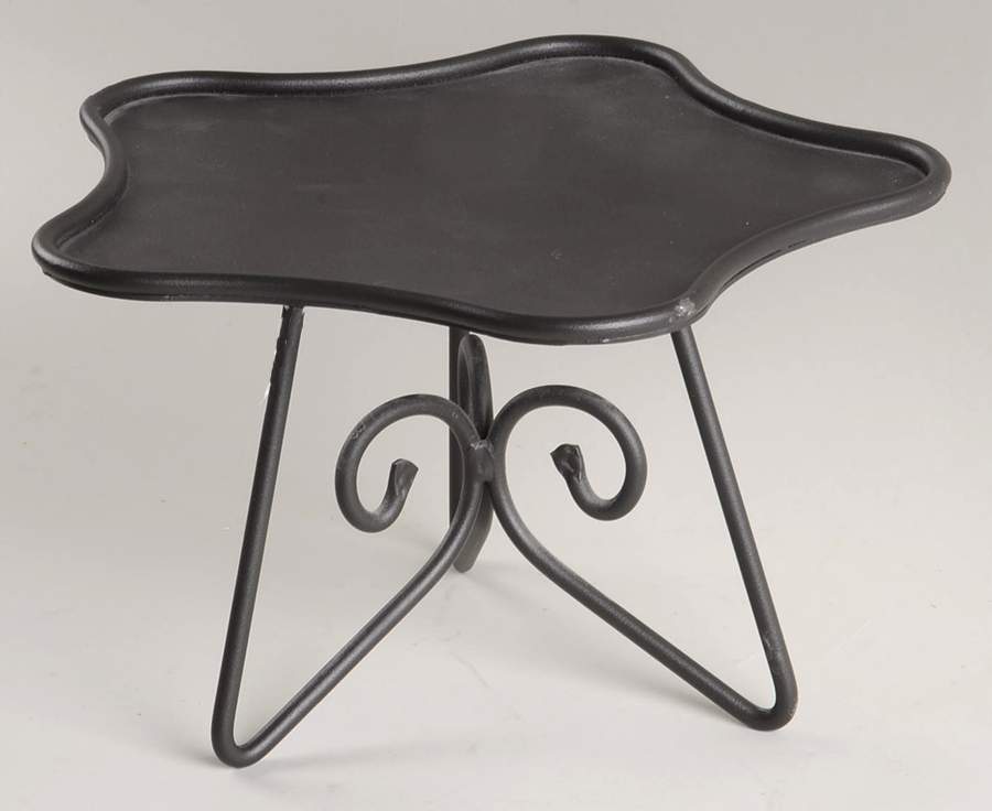 Baskets Medium Star Shape Metal Stand by Longaberger-1