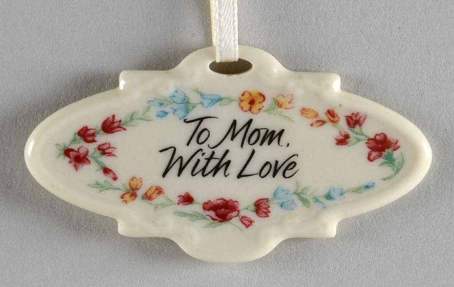 Baskets To Mom with Love Basket Charm by Longaberger-1