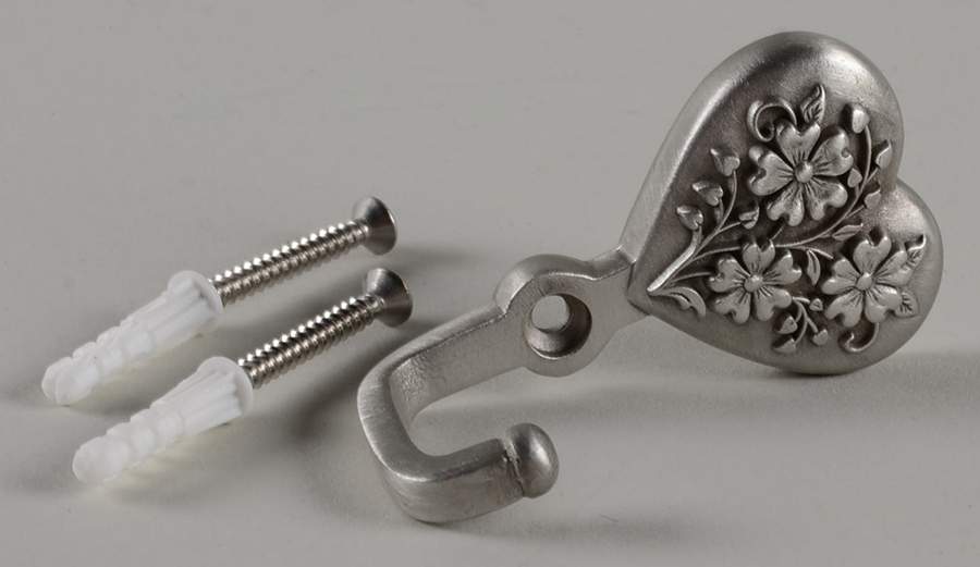 Baskets Bouquet Heart Metal Wall Hook by Longaberger-1