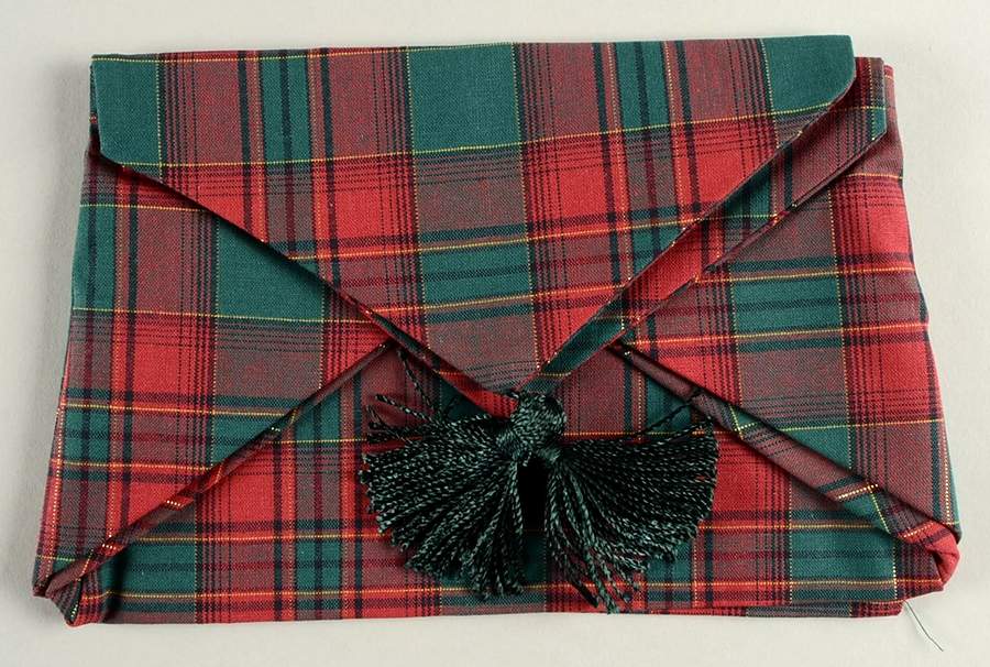 Baskets Liner for Deck the Halls Basket by Longaberger-1