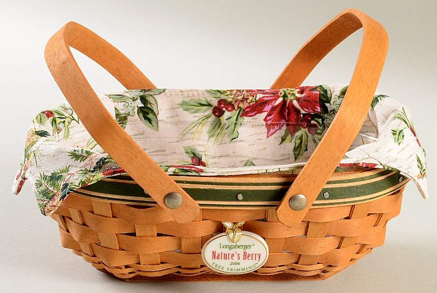 Baskets Green Nature's Berry & Liner w/Protector & Charm by Longaberger-1