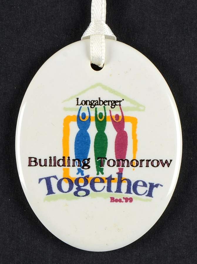 Baskets 1999 Bee "Building Tomorrow Together" Tie-On Charm by Longaberger-1