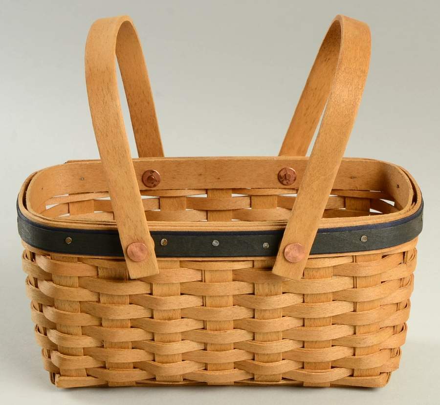 Baskets 2003 Little Membership Basket (Collector's Club) by Longaberger-1