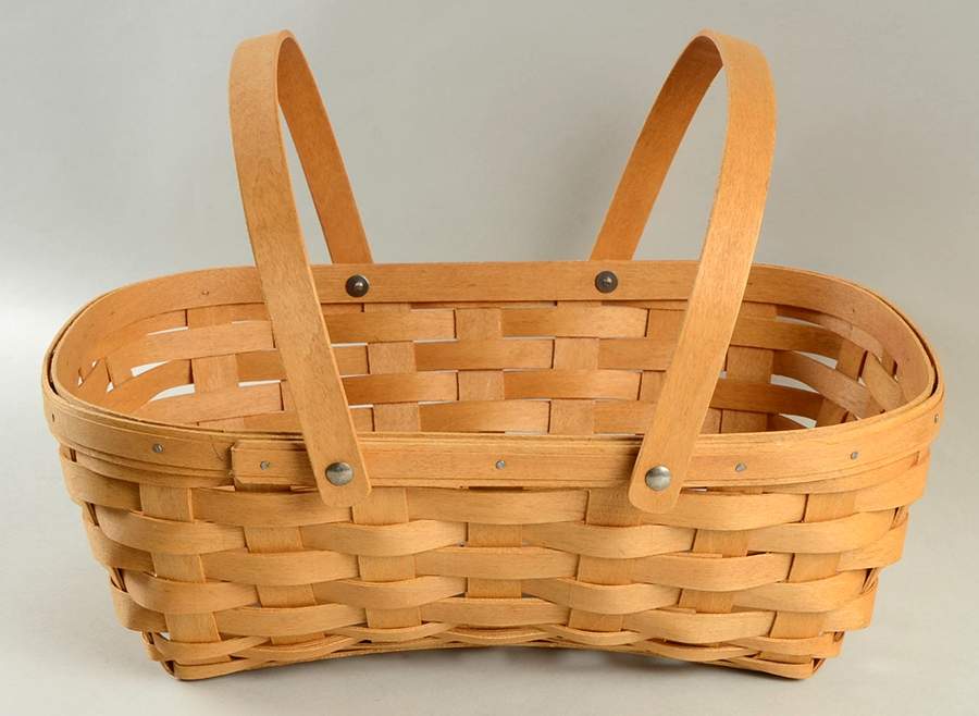 Baskets 2005 Easter Basket by Longaberger-1