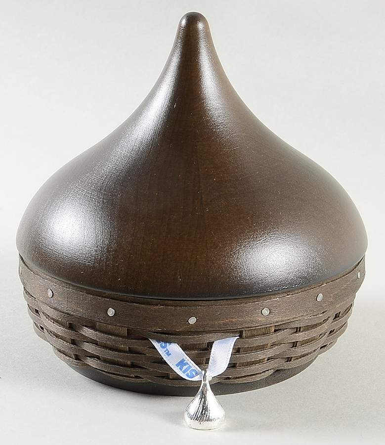 Baskets Hersheys Kisses Basket&Lid w/Liner,Protector&Charm by Longaberger-1