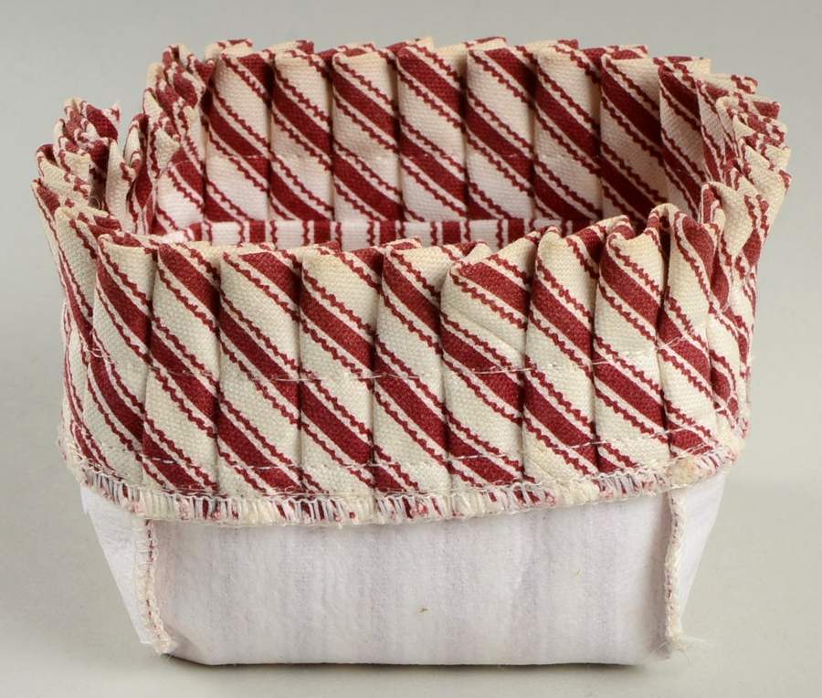 Baskets Liner for Sweetheart Basket by Longaberger-1