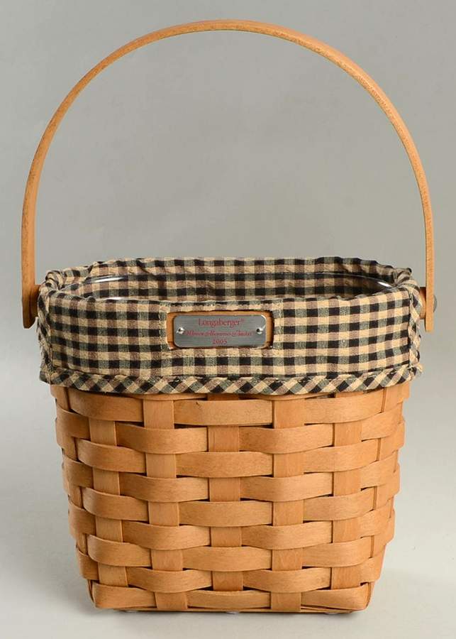 Baskets 2005 Woven Memories & Button Liner w/Protector by Longaberger-1