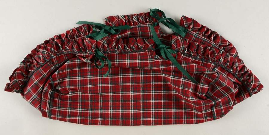 Baskets Over Edge Liner for Medium Gathering Basket by Longaberger-1