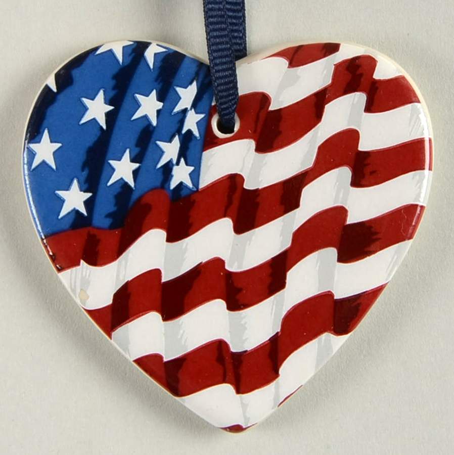 Baskets Heart Shape Flag Tie-On Charm for Basket by Longaberger-1