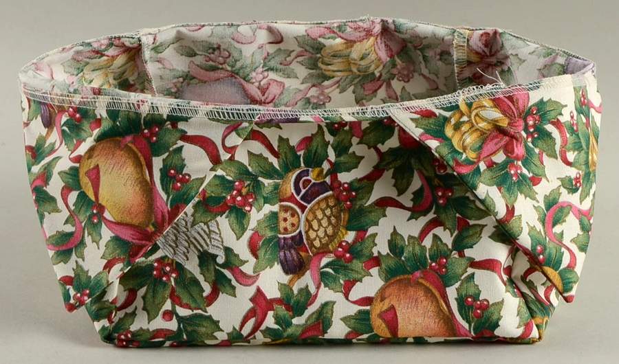 Baskets Liner for Deck the Halls Basket by Longaberger-1