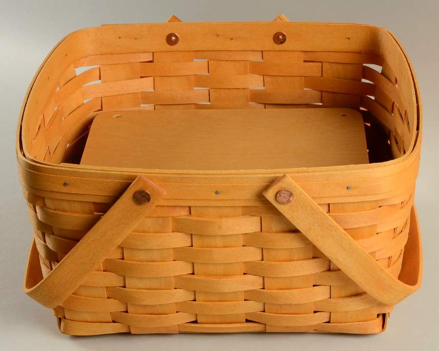 Baskets Cake Basket & Riser by Longaberger-1