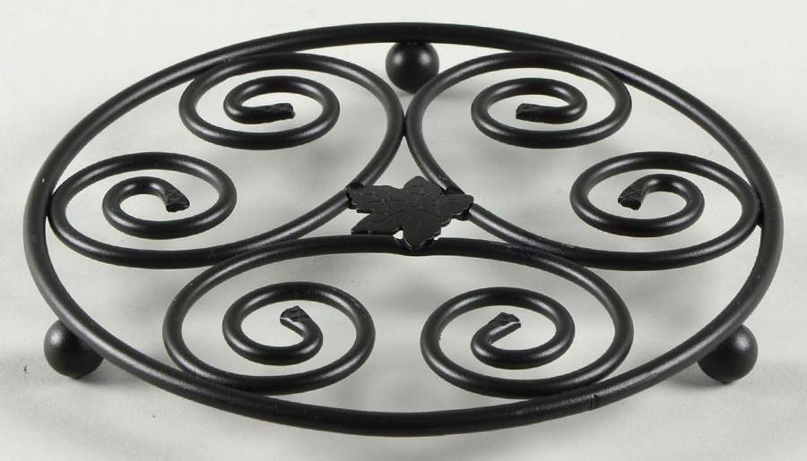 Baskets 8" Round Metal Trivet by Longaberger-1
