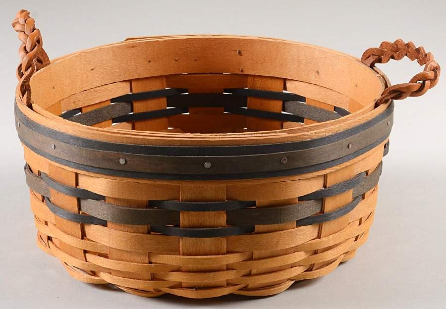 Baskets 1998 Renewal Basket by Longaberger-1