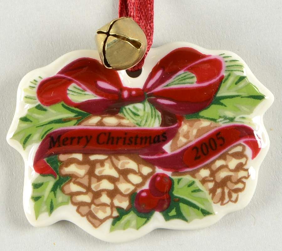 Baskets 2005 Christmas Tie-On Charm for Basket by Longaberger-1