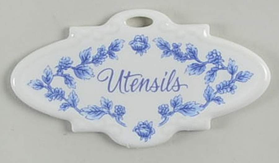 Baskets "Utensils" Provincial Cottage Basket Charm Tie-On by Longaberger-1