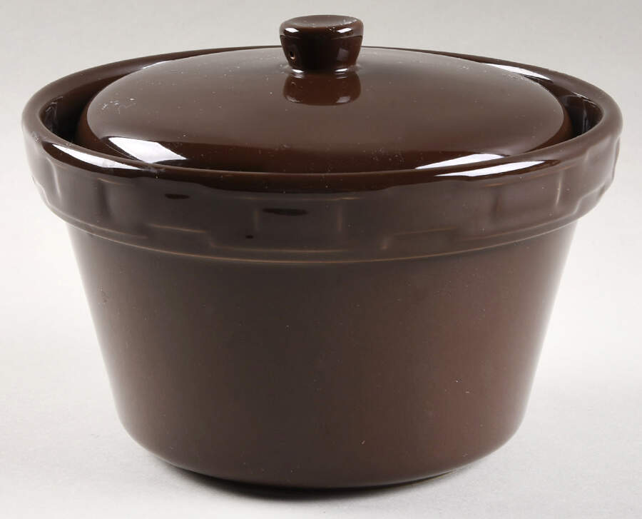 Woven Traditions Chocolate 1 Qt Round Covered Casserole by Longaberger-1