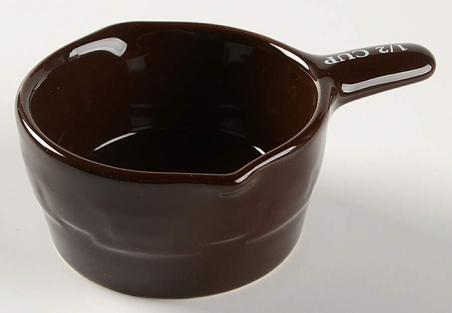 Woven Traditions Chocolate 1/2 Cup Measuring Cup by Longaberger-1