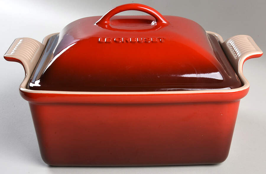 Cerise (Cherry) 2.5 Quart Square Casserole with Ceramic Lid by Le Creuset-1