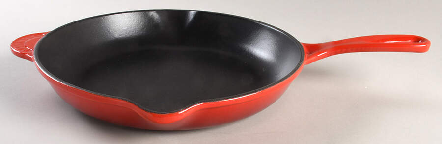 Cerise (Cherry) 11" Cast Iron Open Skillet by Le Creuset-1